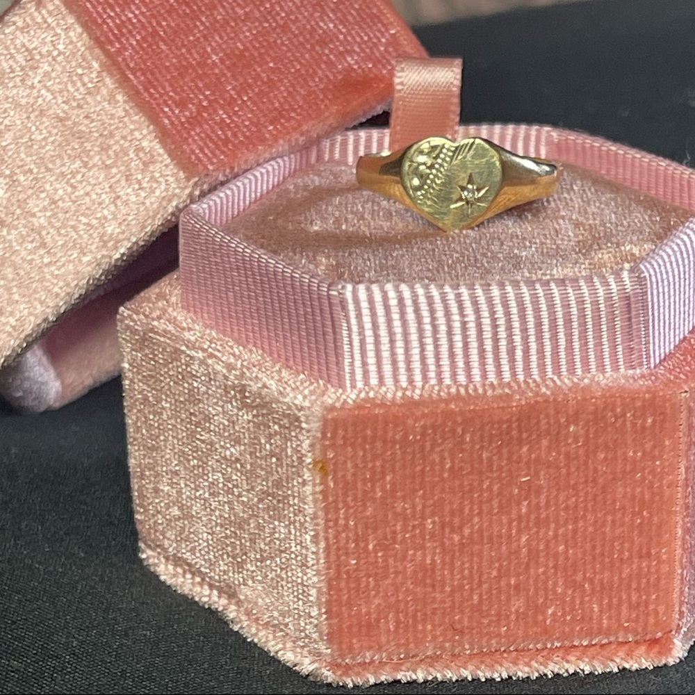 Gold Heart Signet Ring